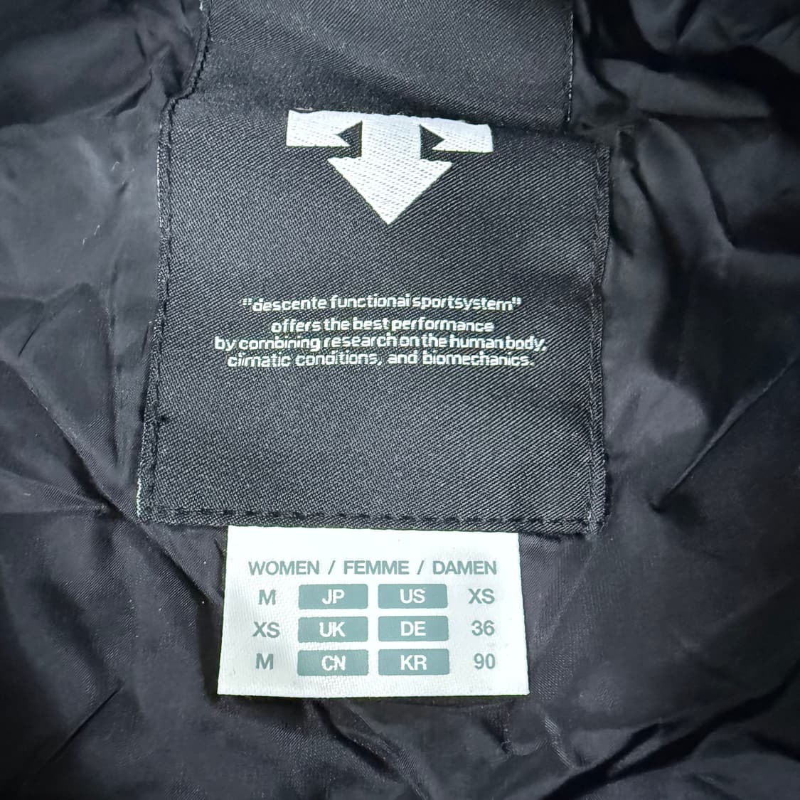 90 데상트 패딩 조끼 0429T 상품이미지3