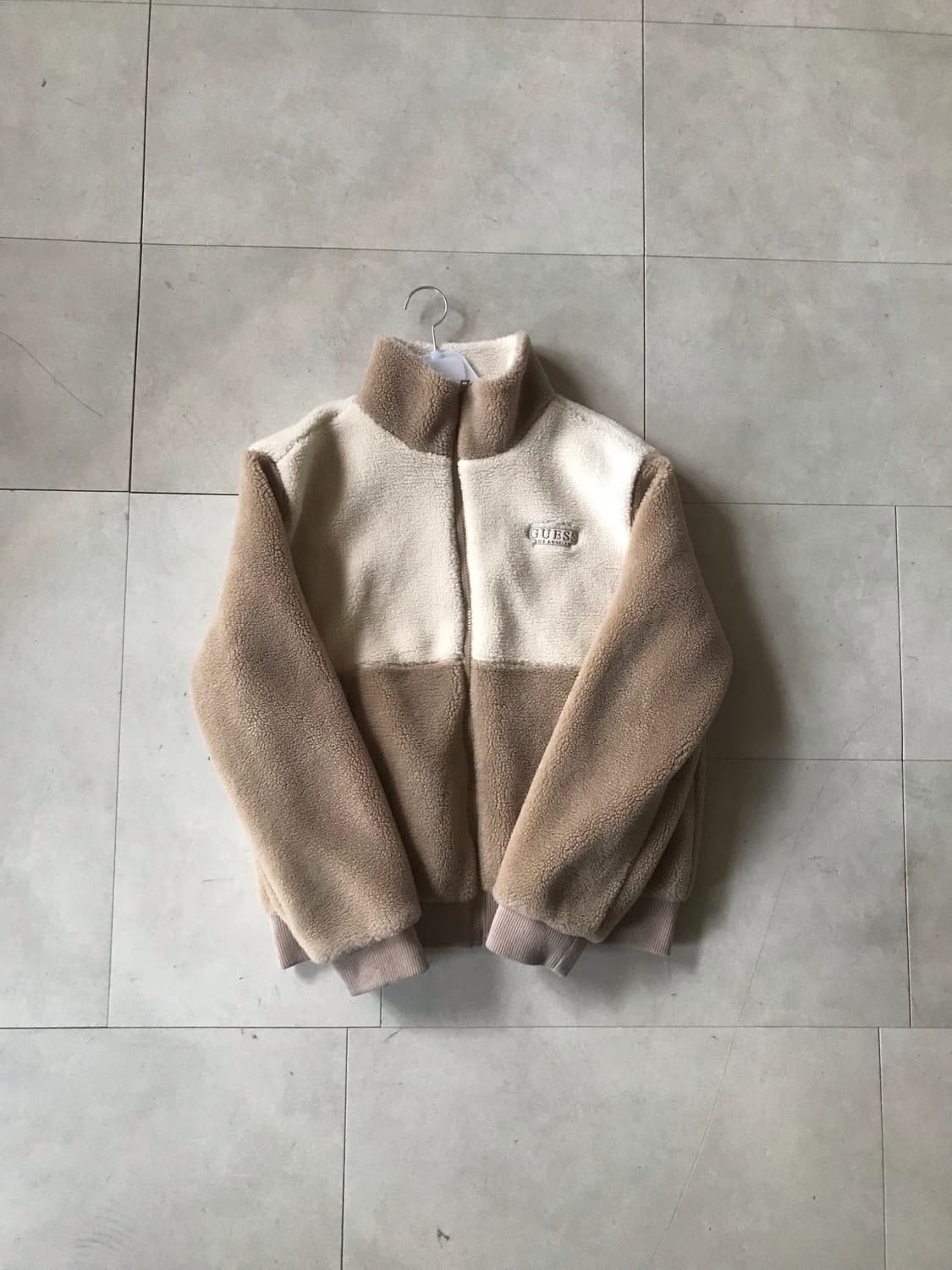 게스 베이지 후리스 상품이미지6