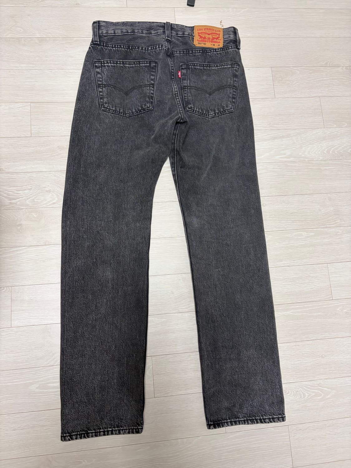 리바이스 501 스트레이트 일자 핏 워싱 흑청 데님 W30 L32 상품이미지3