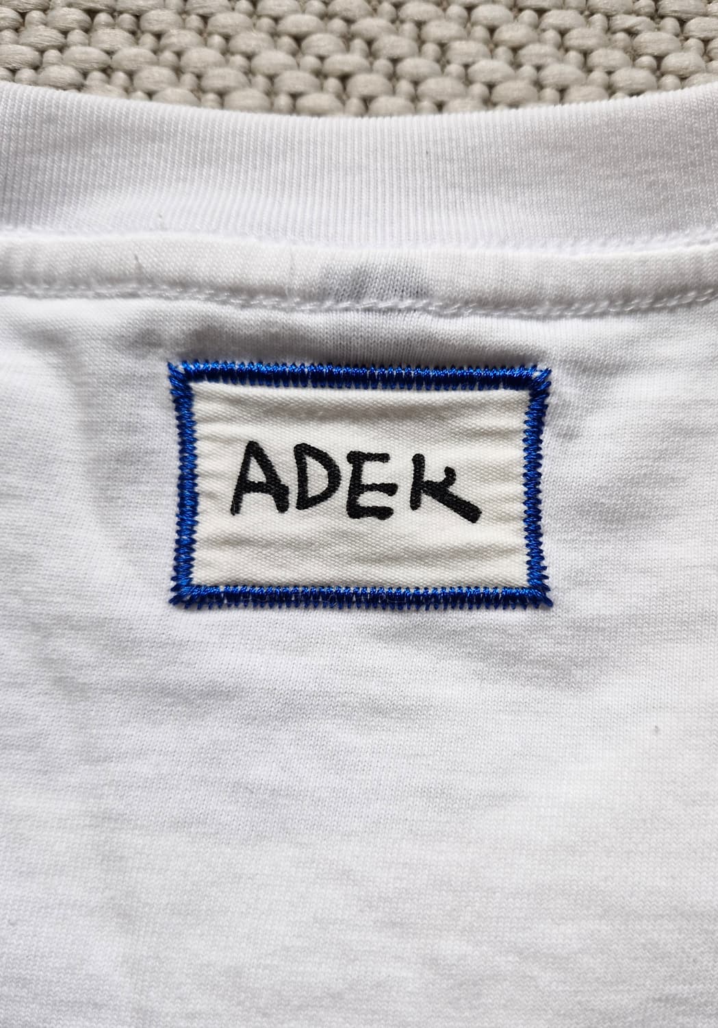 아더에러 멀티컬러 자수 로고 반팔티 3 상품이미지5
