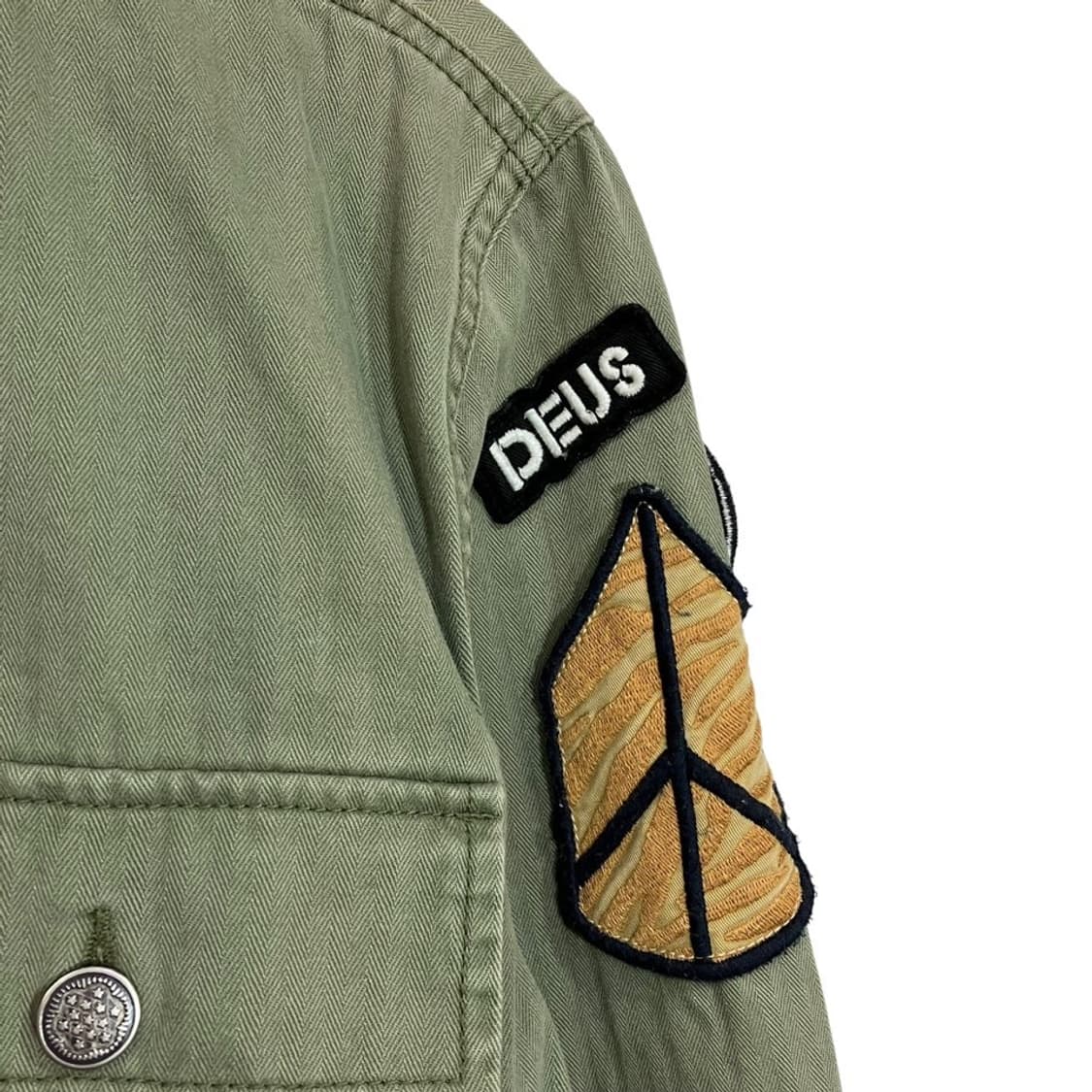 데우스 밀리터리 패치 셔츠 상품이미지6