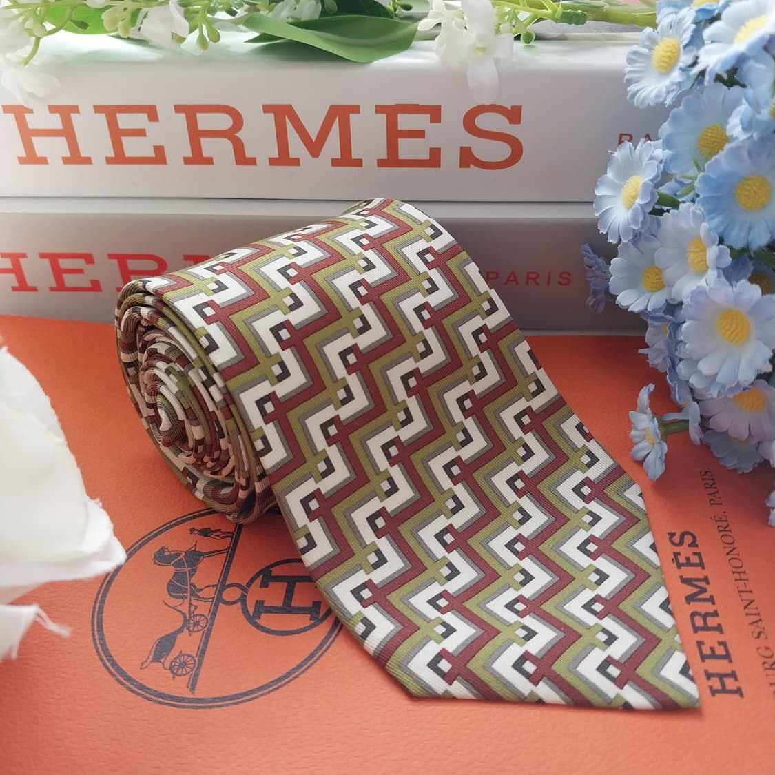 에르메스 실크 그린 패턴 넥타이 8.4cm A+등급 k1662
 상품이미지3