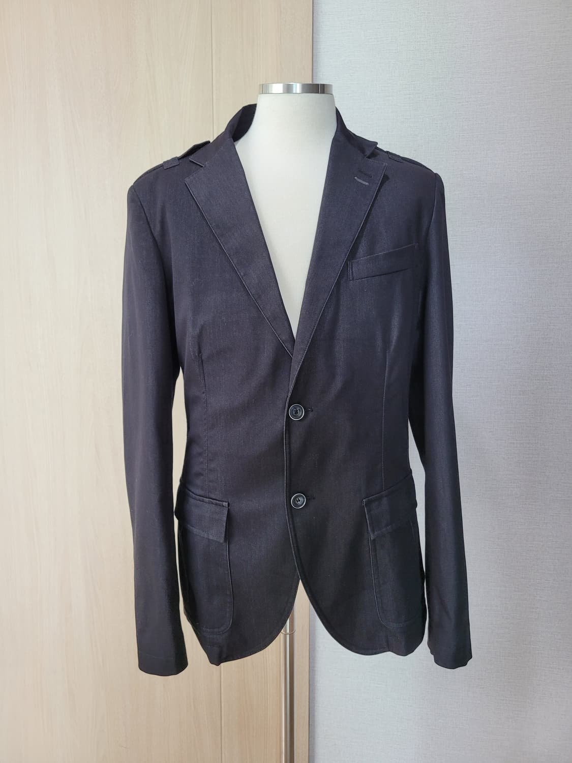 자라맨 ZARAMAN 투버튼 견장 데님 자켓 100 블랙 상품이미지1