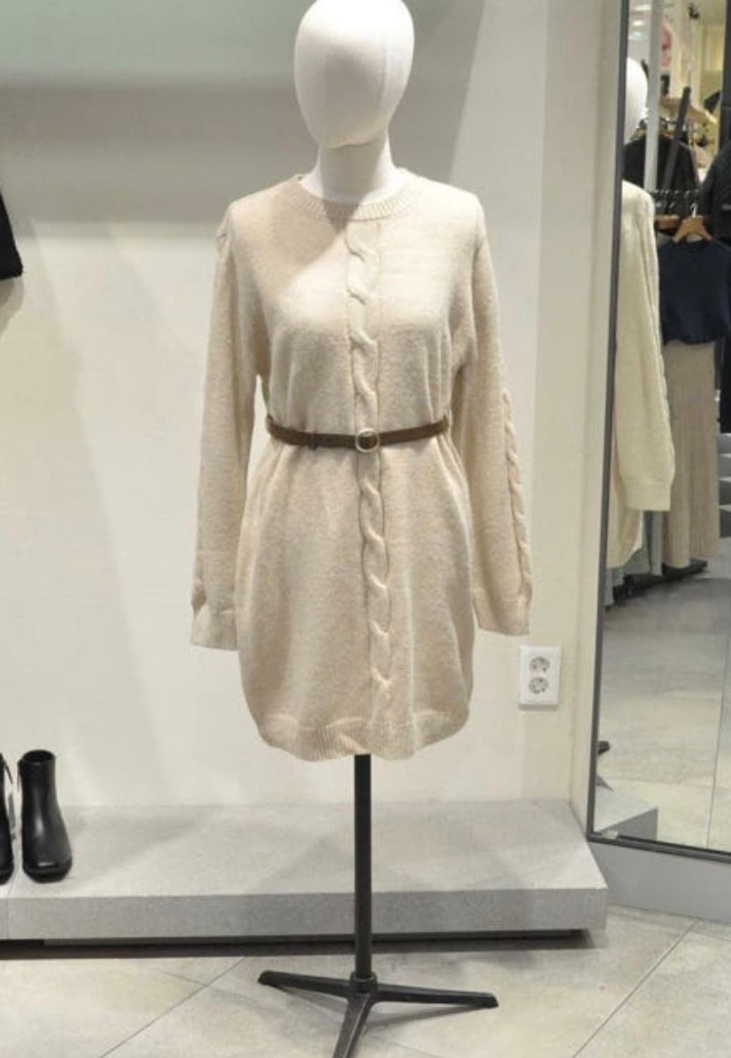 로엠 니트 원피스 상품이미지3