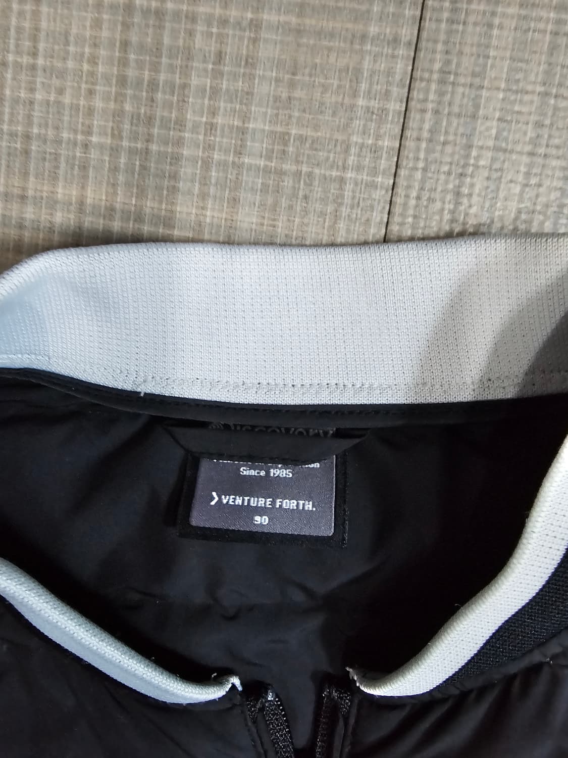 디스커버리 여성 구스다운 하프롱패딩 상품이미지4