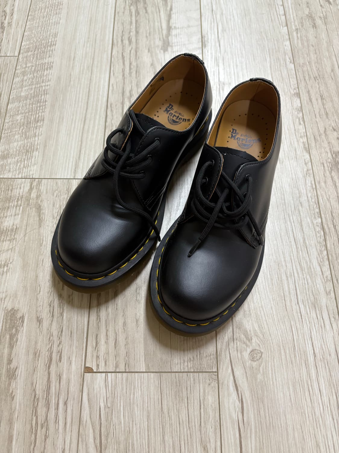 닥터마틴 1461 3홀 스무스 240 상품이미지1