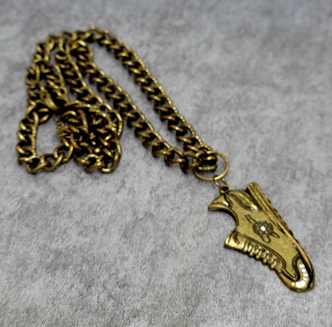 vintage sneakers necklace 상품이미지6