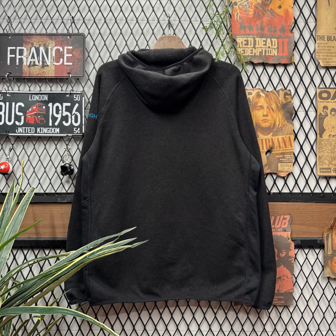 파타고니아 베터 스웨터 후드 집업 전면 집업 포켓 포인트 블랙 상품이미지2