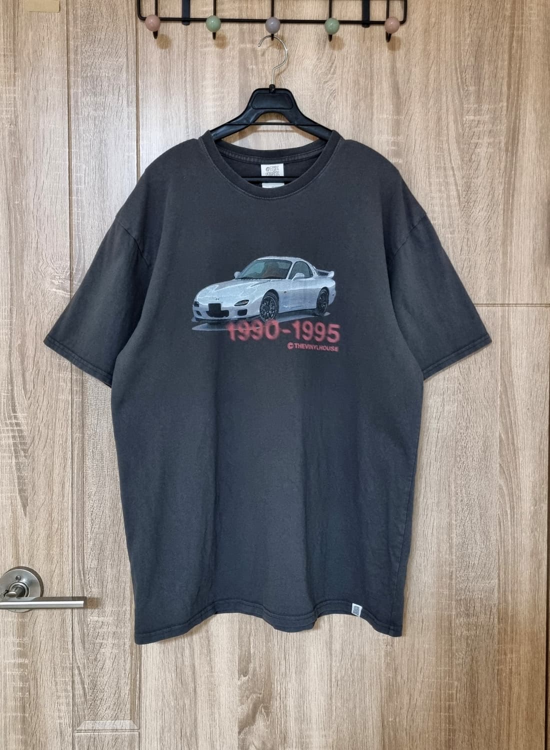 더바이닐하우스 올드카 반팔티 상품이미지1