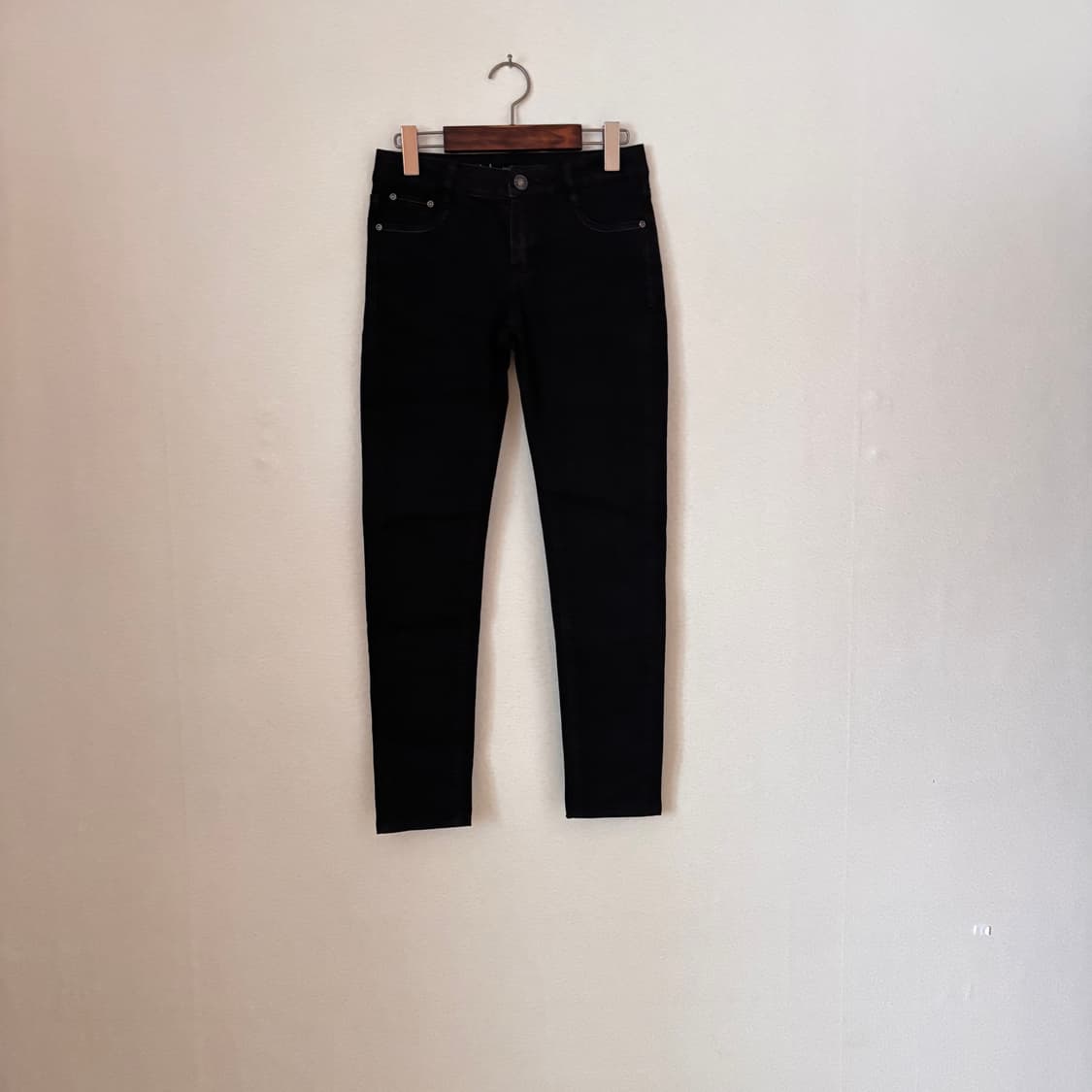 JILL 질스튜어트 25 26 블랙 스키니진 지퍼 슬림 실루엣 상품이미지1