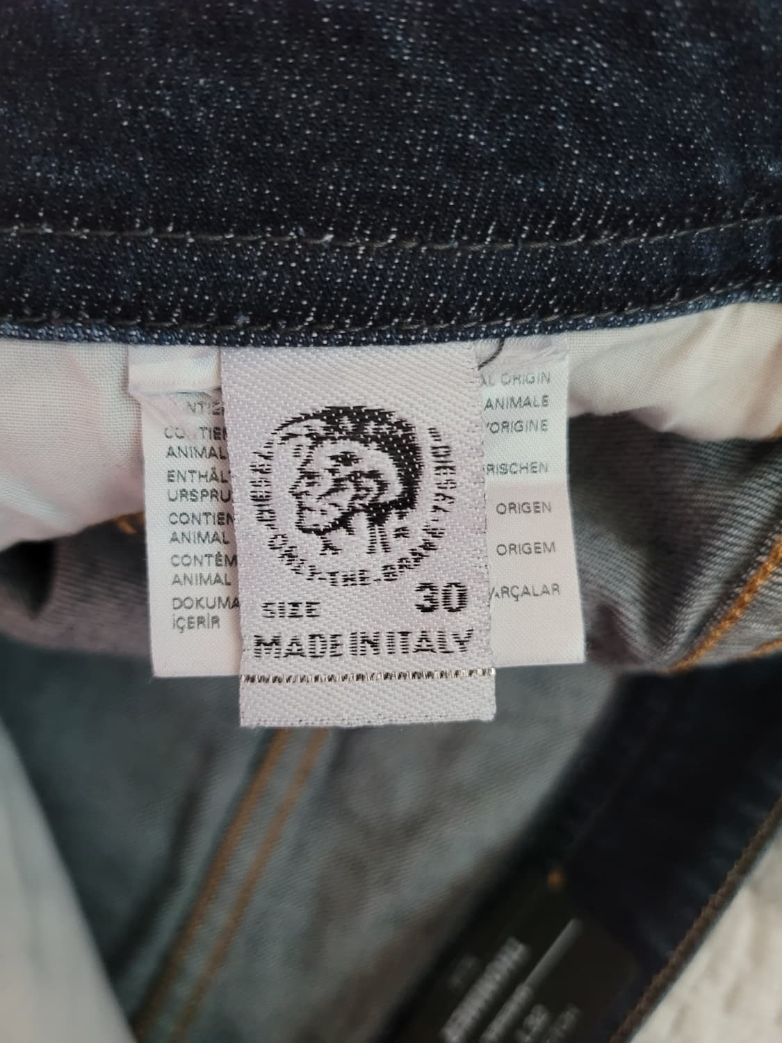 디젤 Diesel 신형탭 토머 데미지리페어 스판슬림스키니 28사이즈 상품이미지7