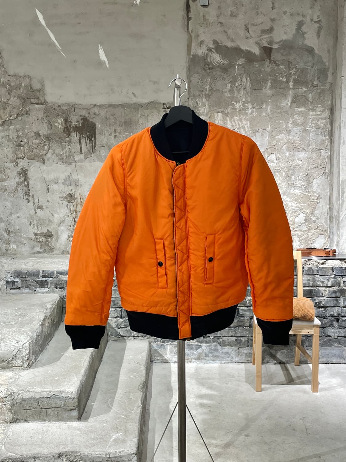 알파 인더스트리 블랙 ma-1 플라이트 리버시블 자켓 상품이미지5