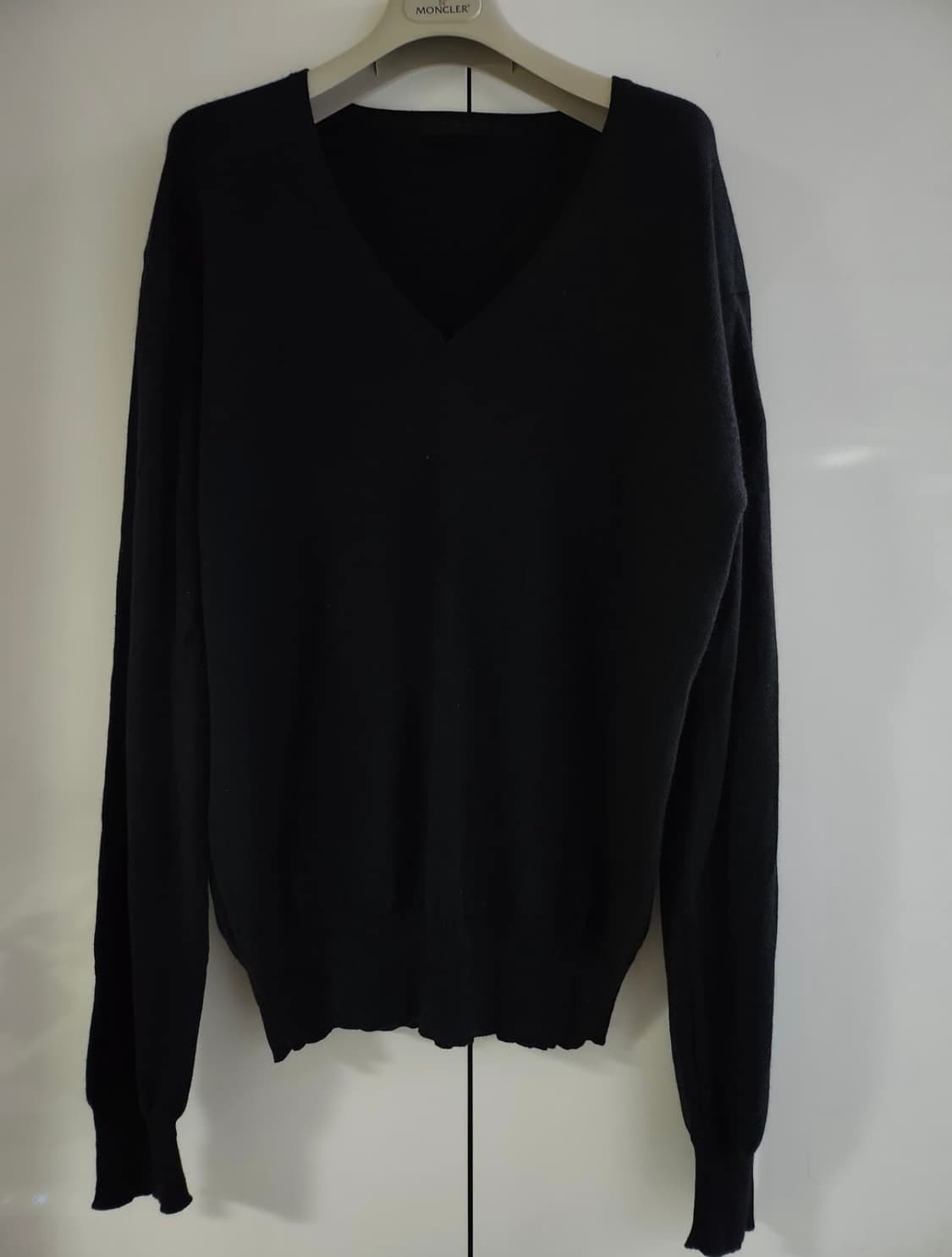 타임옴므 실크 울 브이넥 니트 상품이미지1