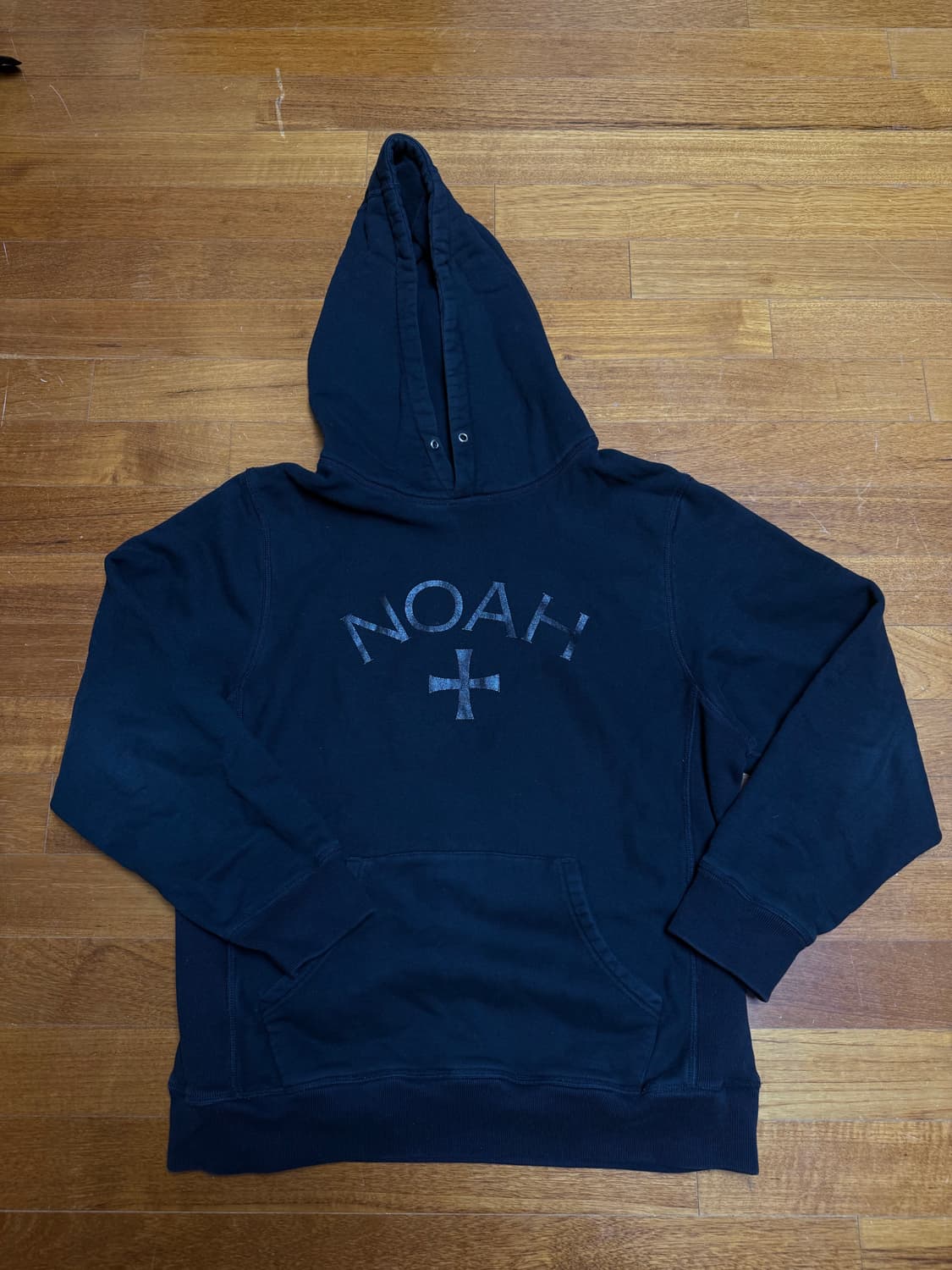 노아 블랙 로고 후드티 상품이미지1