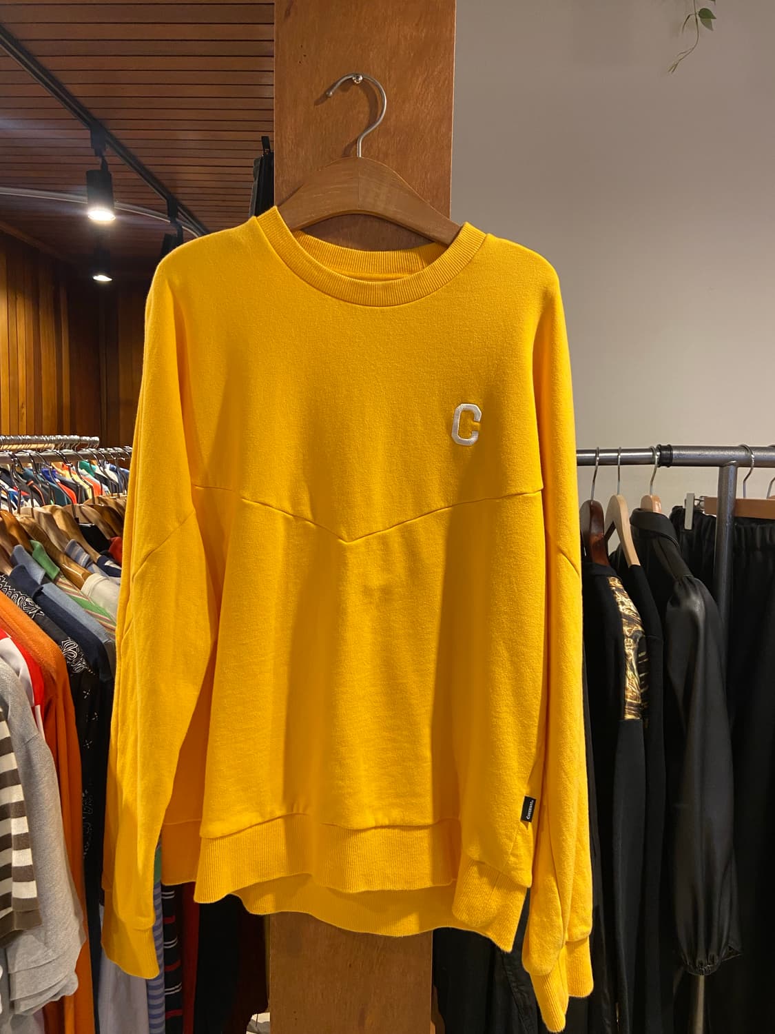 커버낫 x 리복 맨투맨 상품이미지1