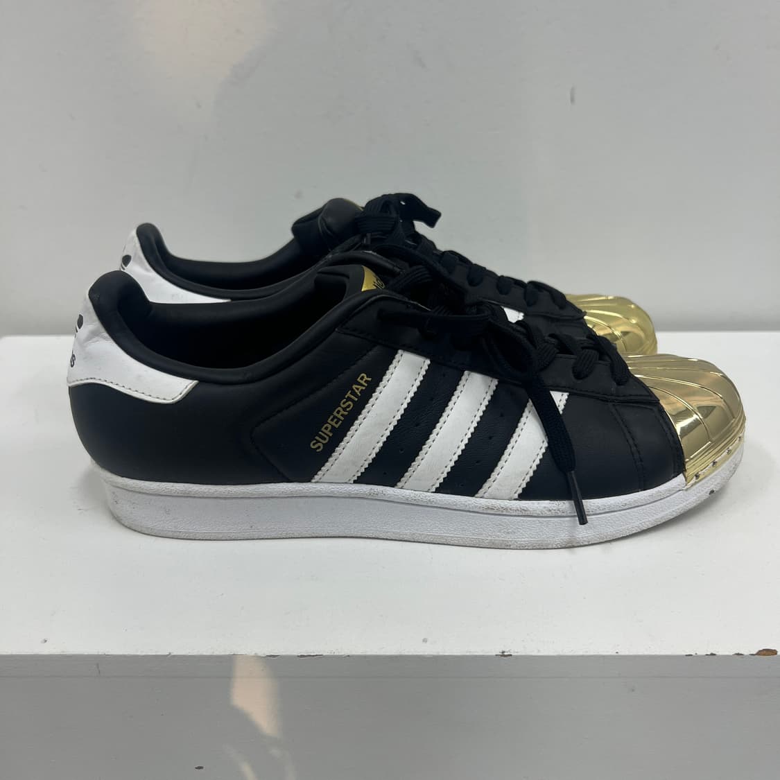 아디다스 슈퍼스타 80s 메탈 토 스니커즈 260 상품이미지4