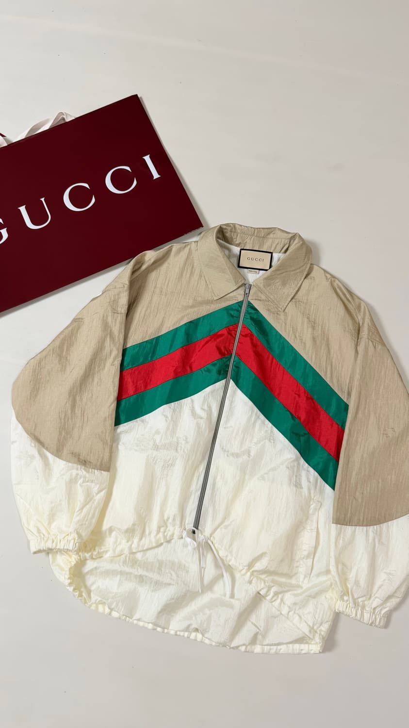 정품새상품) 구찌 GUCCI 20SS 셰브론 바람막이 M 정가 260만 상품이미지4