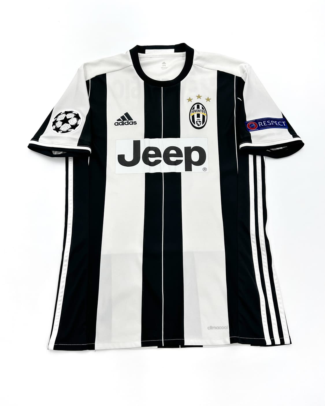 아디다스 16-17 유벤투스 홈 챔스킷 클라우디 마르키시오 상품이미지3