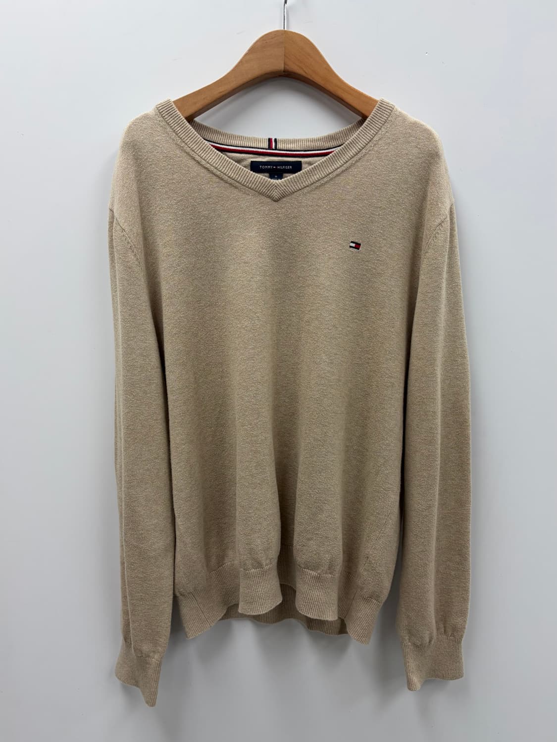 타미힐피거 브이넥 니트 상품이미지1