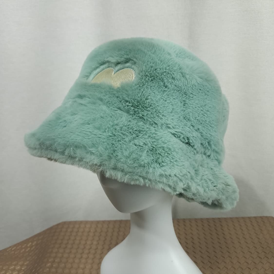 나이키 Faux Fur Heart 버킷햇 P1985 상품이미지1