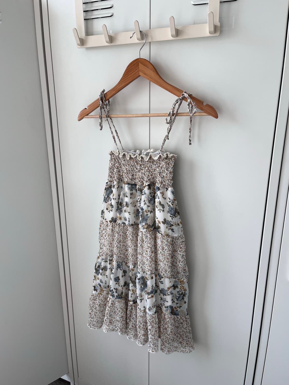 Rosa cheri 로사체리 잔꽃 패치 나시 원피스 상품이미지2