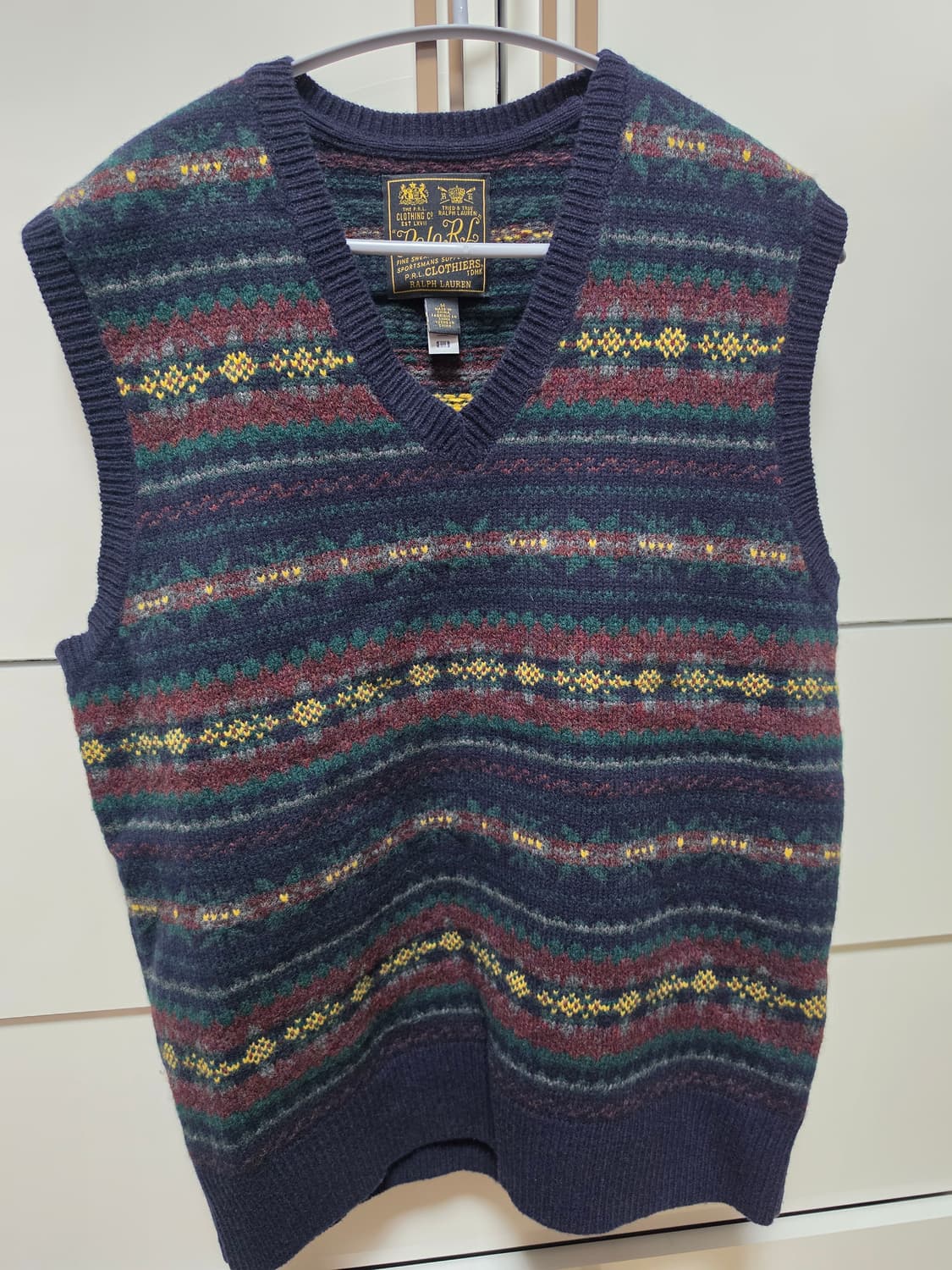 폴로 페어아일 베스트 M 사이즈 판매합니다 상품이미지1