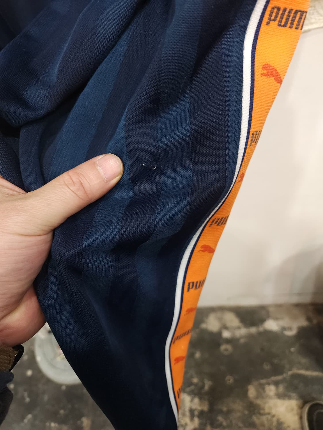 푸마 사이드라인 트레이닝 팬츠 일본판 네이비/오렌지

 상품이미지4