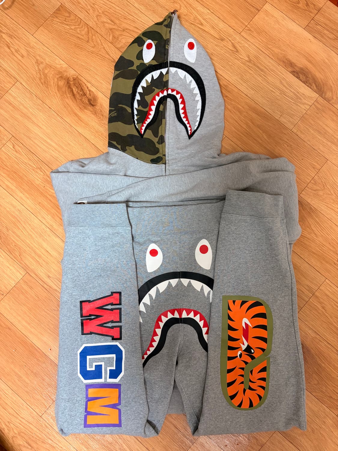 베이프 후드집업 , 바지 상품이미지1