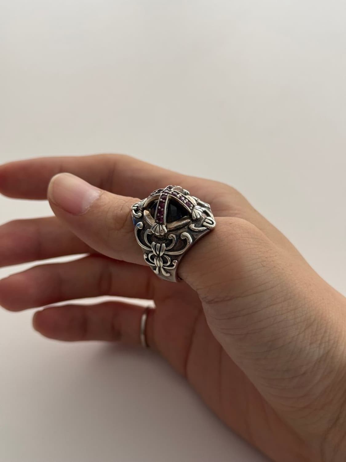 CROSS SHAPE RING 십자가 모양 반지 상품이미지1