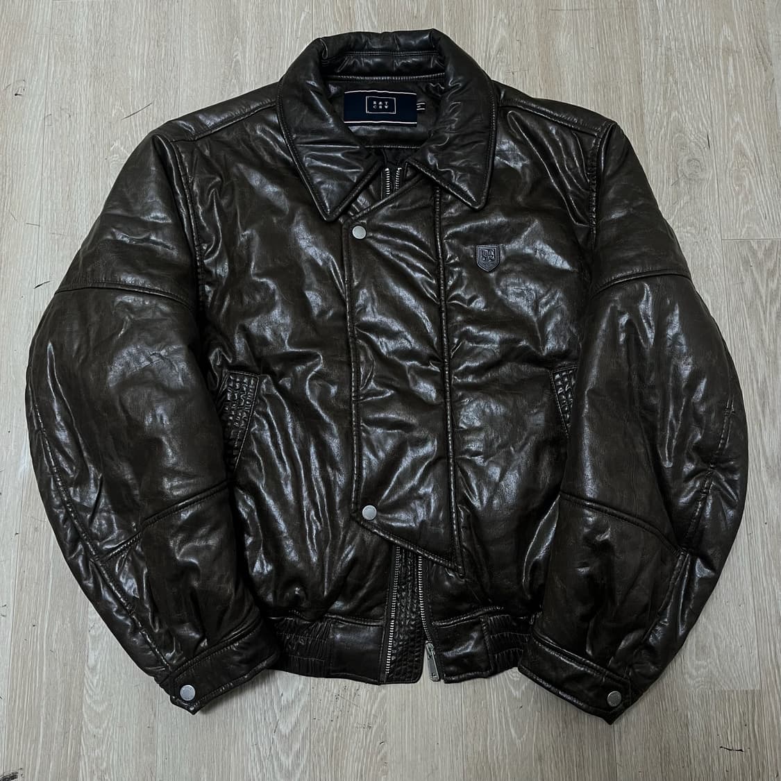 로맨틱크라운 레더 가죽 봄버 패딩 S/90  상품이미지1