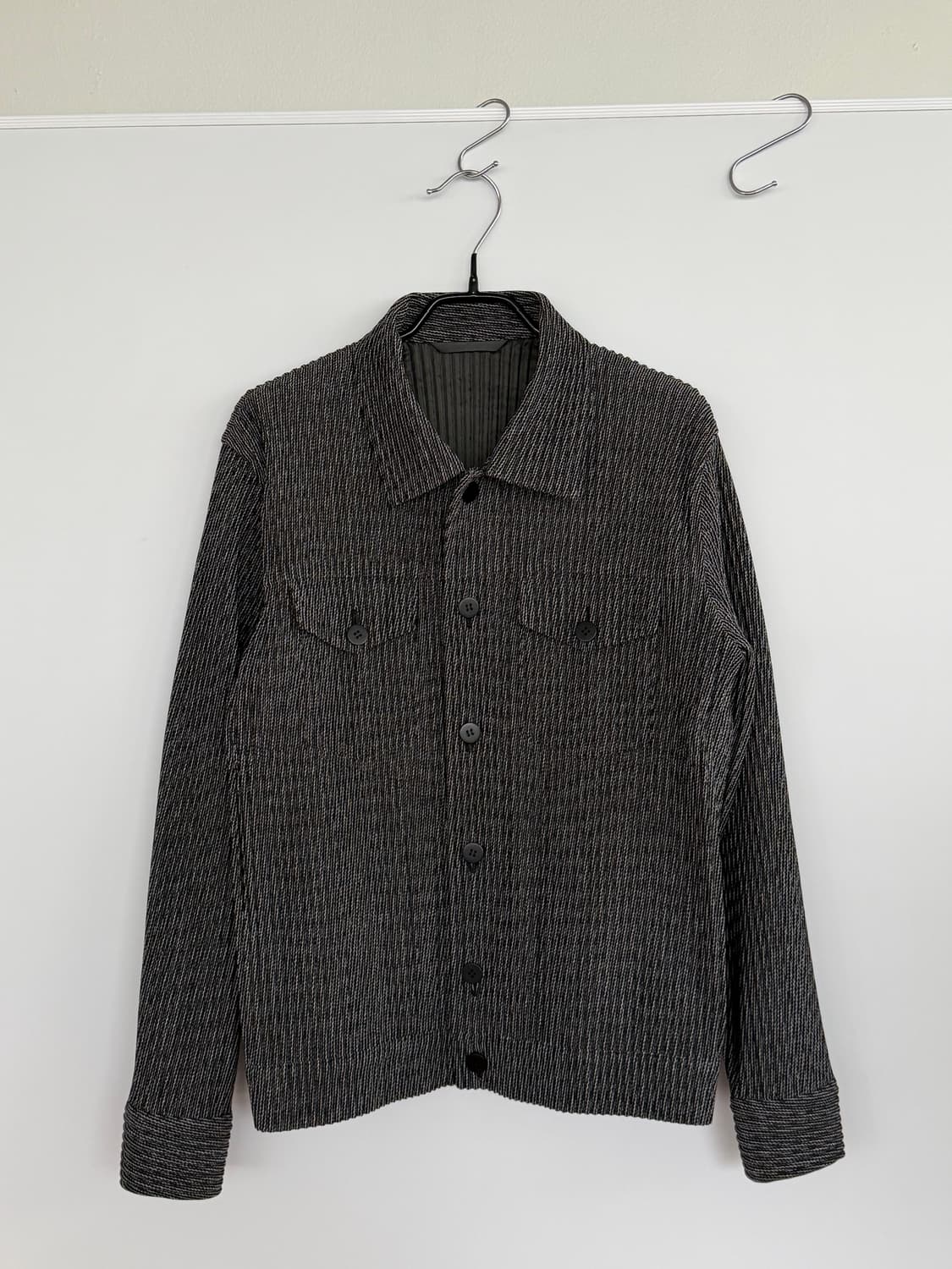 옴므플리세 지퍼체인자켓 2사이즈 상품이미지1