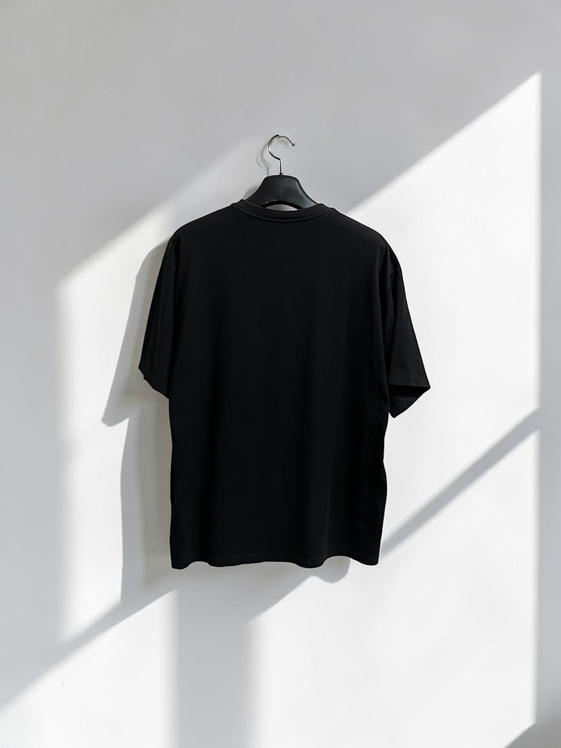 발렌티노 VLTN 로고 반팔 티셔츠 블랙 상품이미지5