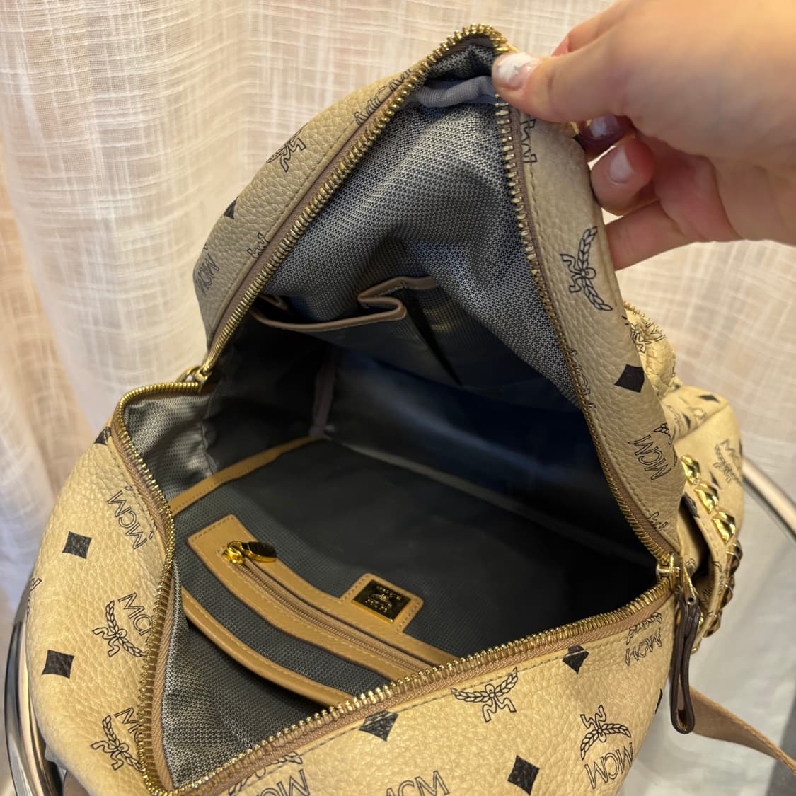 정품 MCM 비세토스 스타크 백팩       상품이미지7