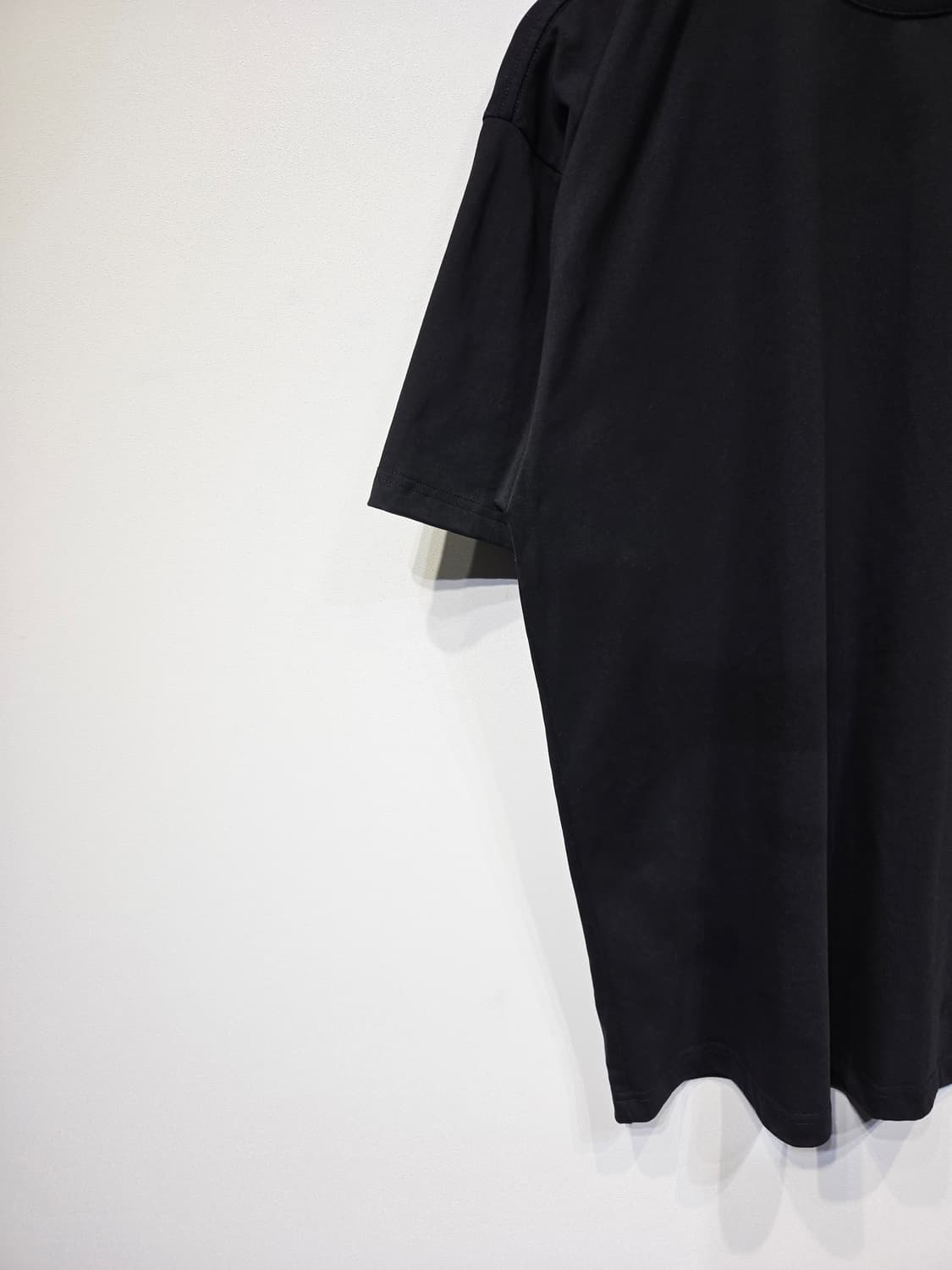 드류하우스 도쿄 팝업 한정판 스마일 반팔 티셔츠 블랙 상품이미지4