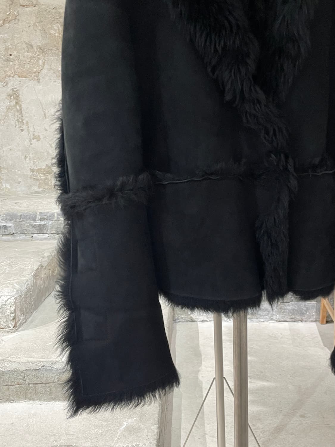 구찌 블랙 클래식 시어링 퍼 레더 무스탕 상품이미지4