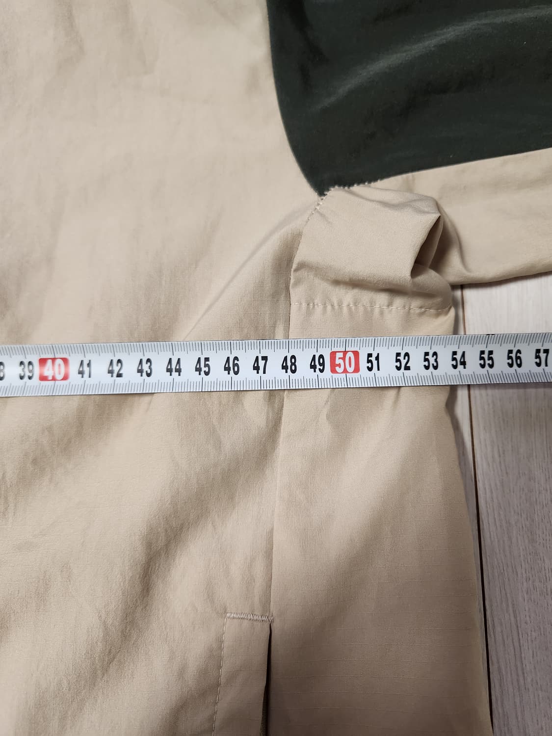 아디다스 W.N.D 러닝 바람막이 사이즈100(L)

옷은 예쁜데 로고  상품이미지5