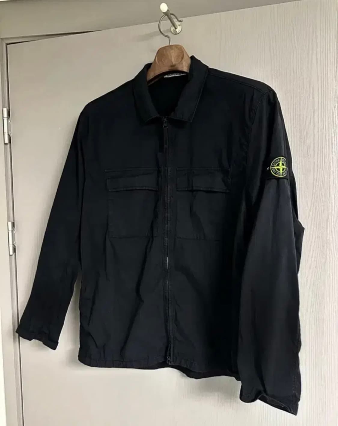 스톤아일랜드 더블 포켓 오버셔츠 상품이미지1