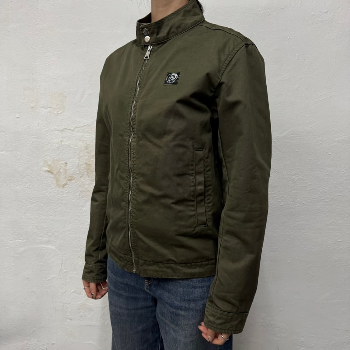 디젤(DIESEL) 올리브컬러 프론트 와펜 코튼 집업 라이더스 자켓 상품이미지1