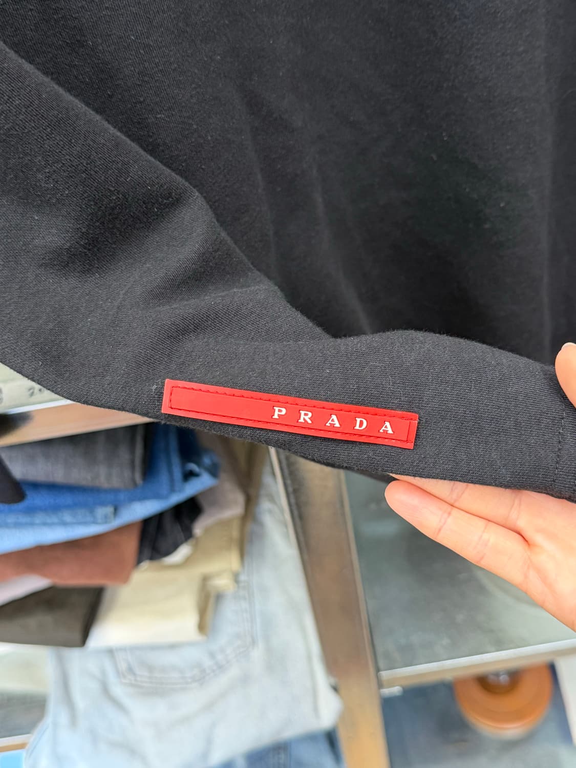 PRADA Sport 레드 로고 롱슬리브  상품이미지4