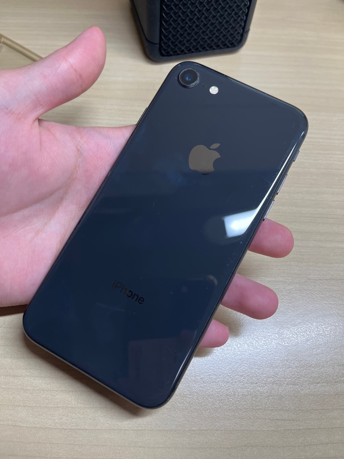 아이폰 8 블랙 64GB 상품이미지3