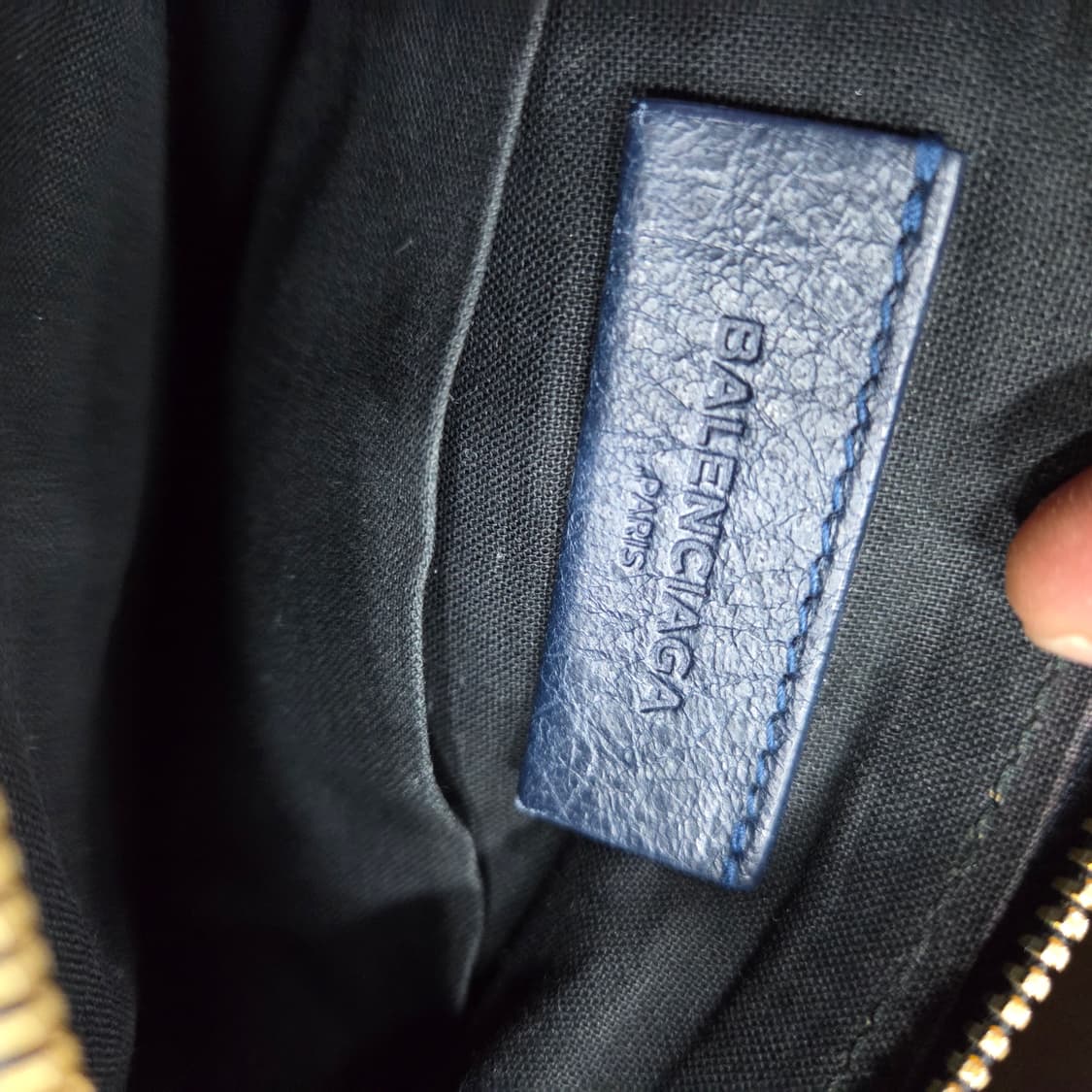 발렌시아가 모터 클러치백 상품이미지5