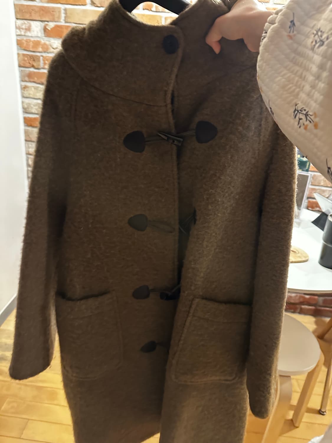 드로우핏 우먼 알파카 부클 더플 후드 코드 브라운 상품이미지3