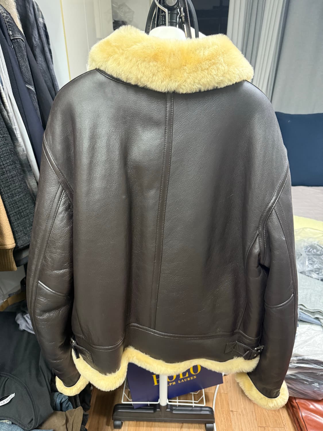 도프제이슨 오버사이즈 리얼 무스탕 브라운 L사이즈 팔아요. 상품이미지4