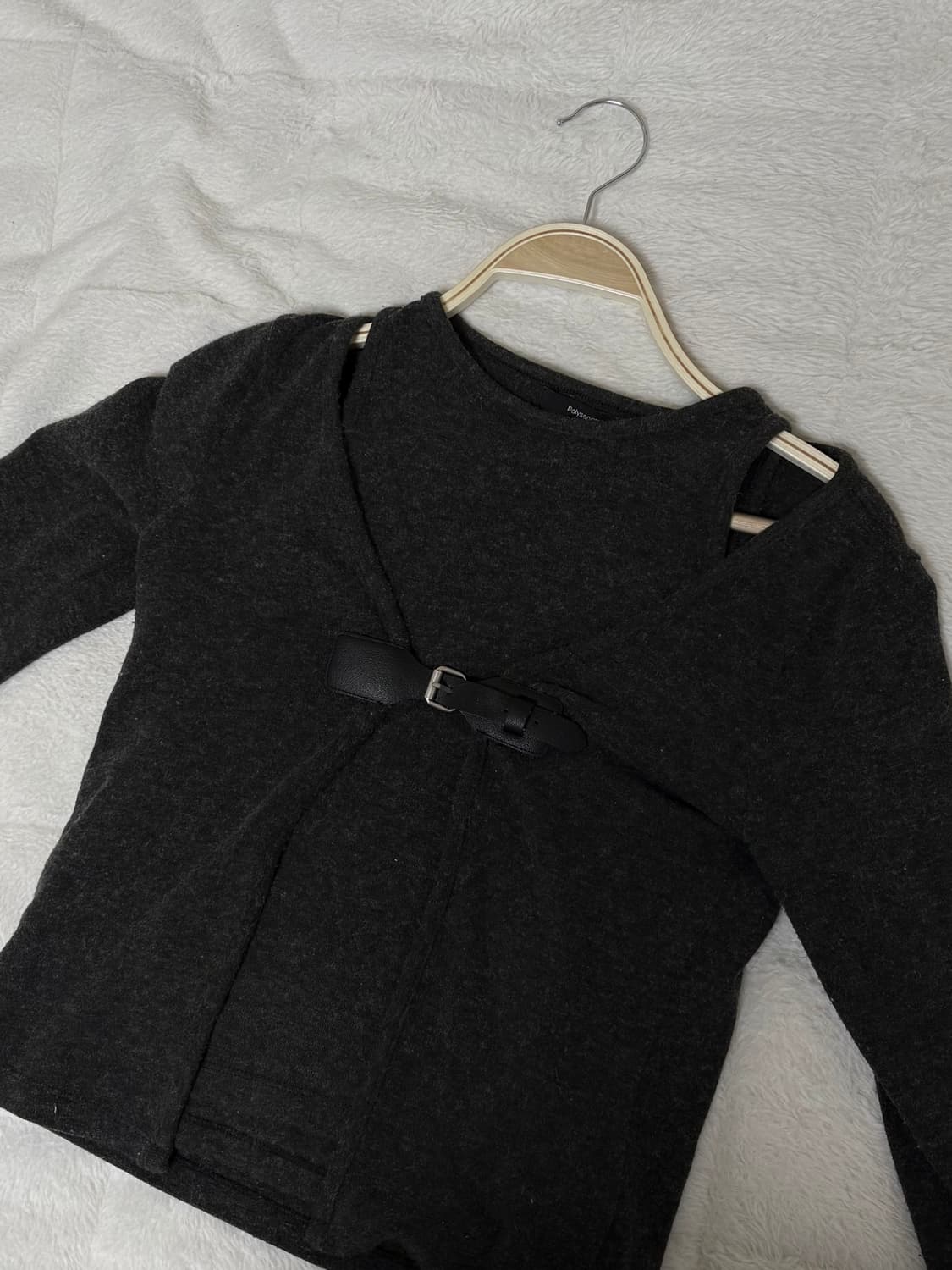 (경리 착용) 폴리수엠 앙고라 버클 가디건 세트 차콜 상품이미지5