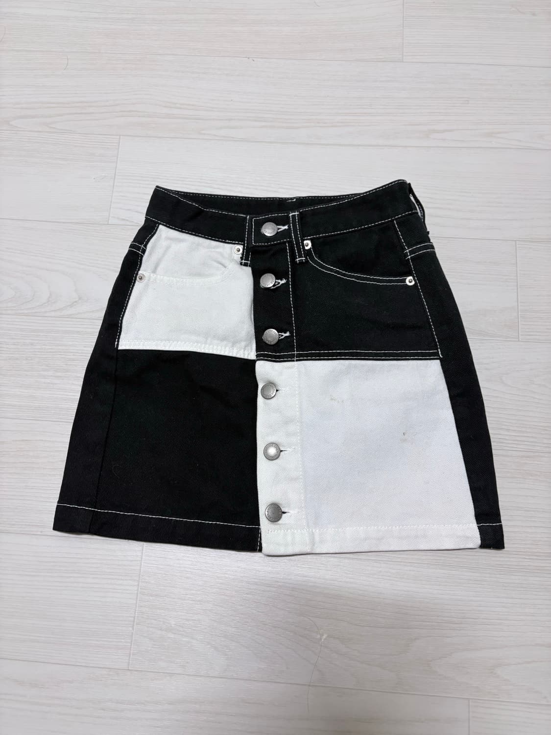 DRINKSCANCODE 투톤 데님 미니스커트 s사이즈  상품이미지1