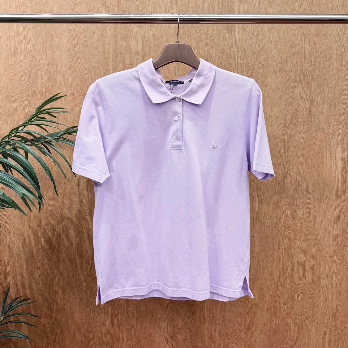버버리 런던 반팔 PK 티셔츠 로고 자수 사이드 슬릿 디테일 라이트 퍼플 상품이미지1