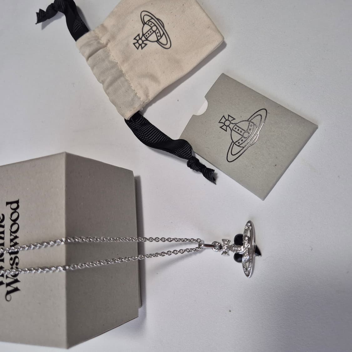 비비안웨스트우드 디아망떼 하트 블랙 목걸이  상품이미지5