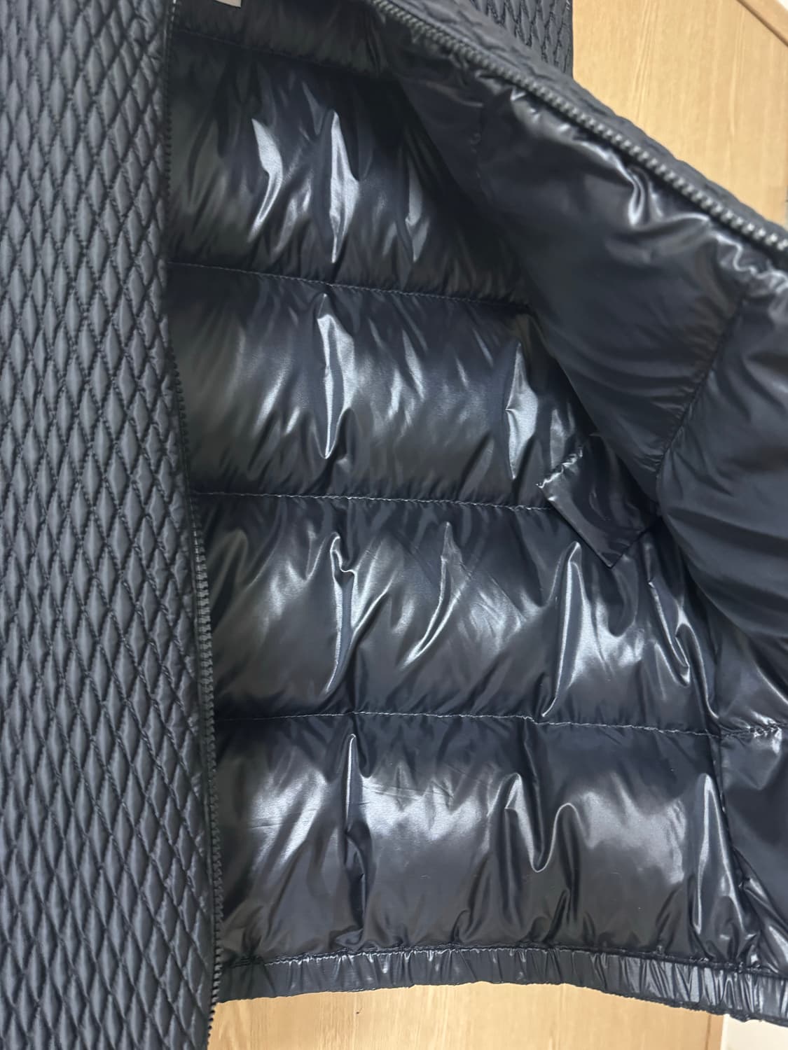 몽클레어 여성 패딩 조끼 블랙  상품이미지5