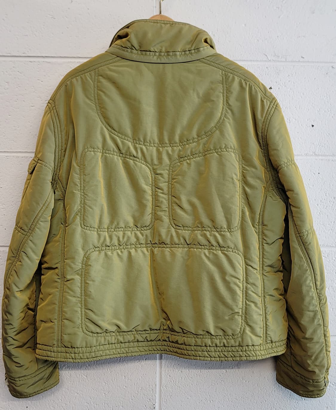 오일릴리(OILILY, 여성용) 경량패딩 크롭 라이더자켓(점퍼) 판매 상품이미지3