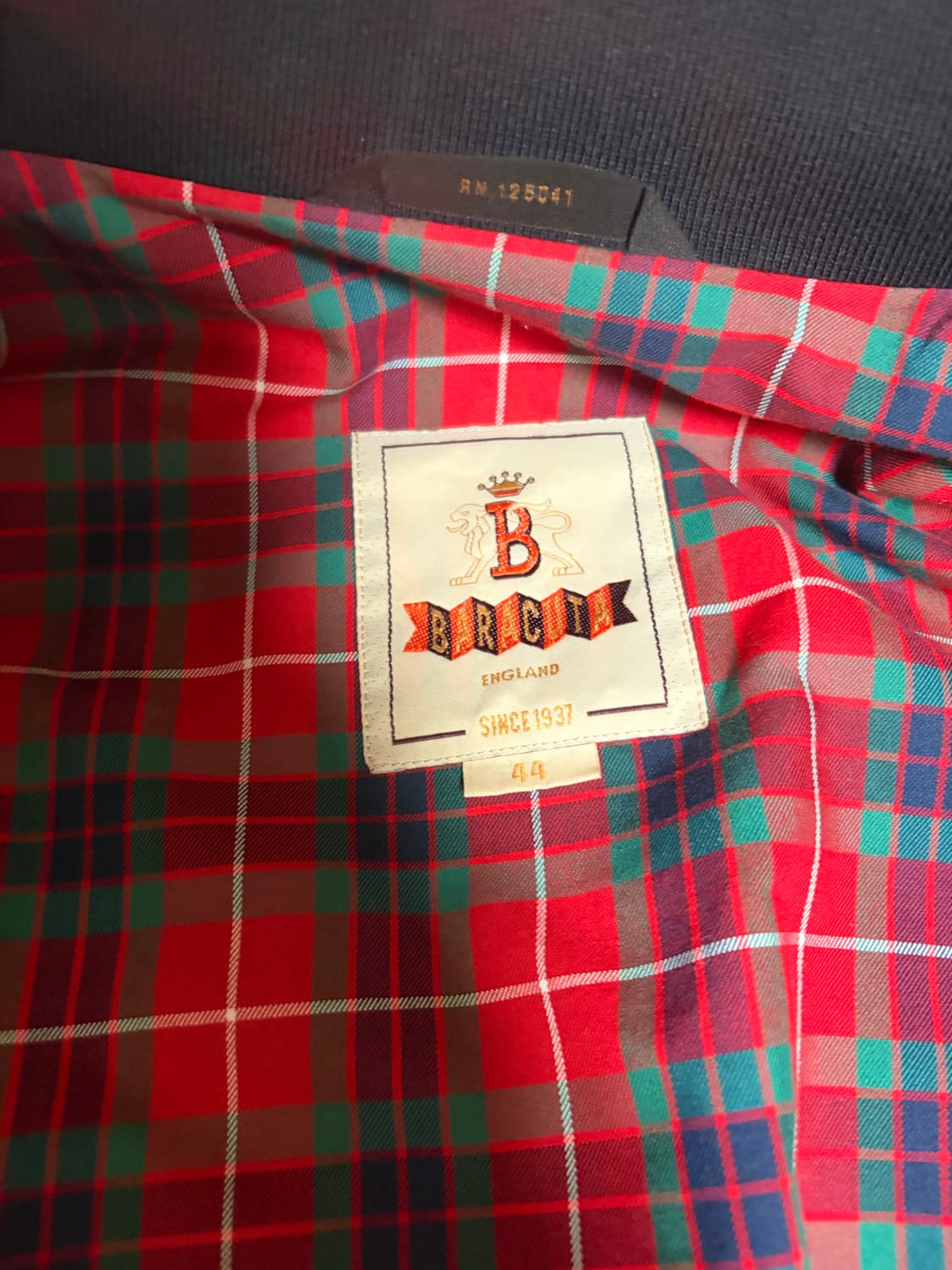 바라쿠타 g9  다크네이비 팝니다 44사이즈 상품이미지2